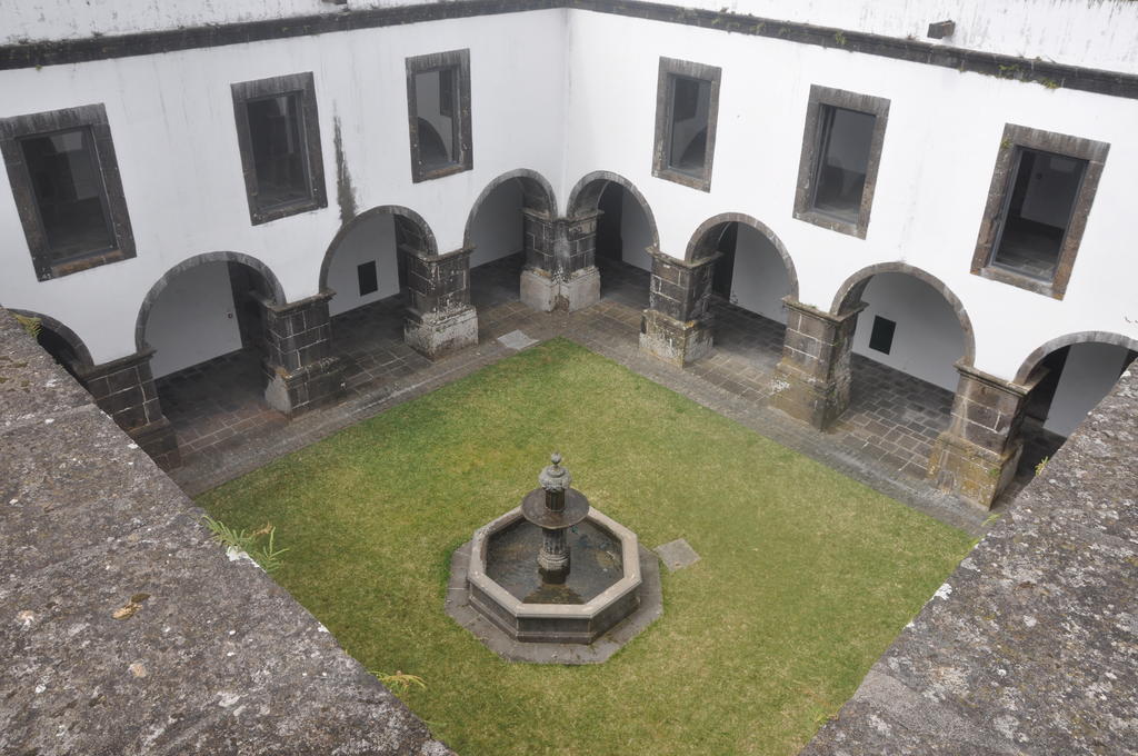 فيلا فيلا فرانكا دو كامبوفي Convento De Sao Francisco المظهر الخارجي الصورة